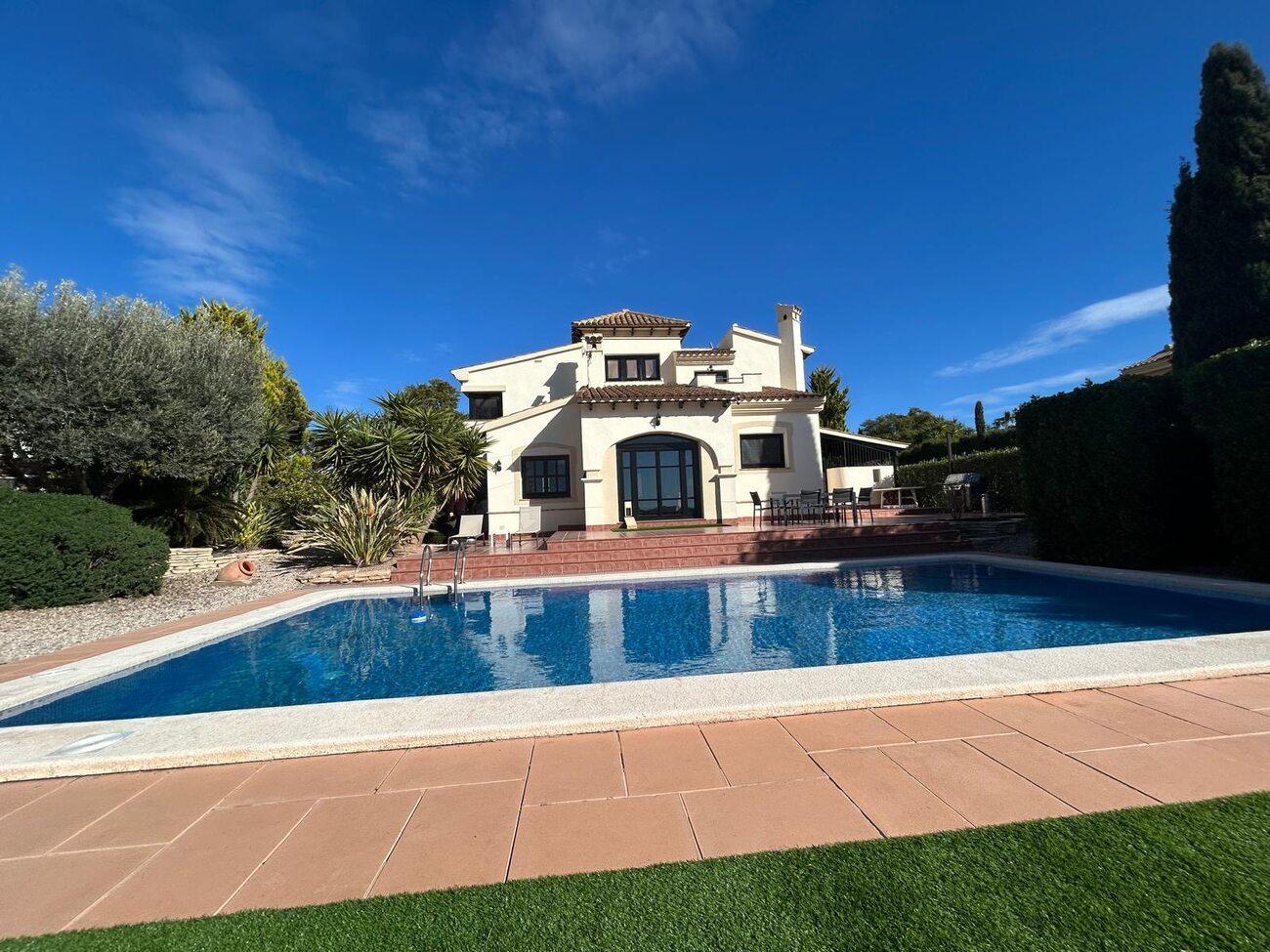 Villa for Sale in Murcia