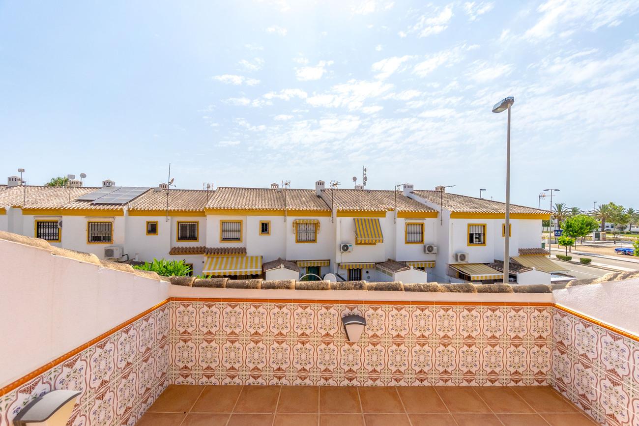 Villa en Venta en Pilar de la Horadada