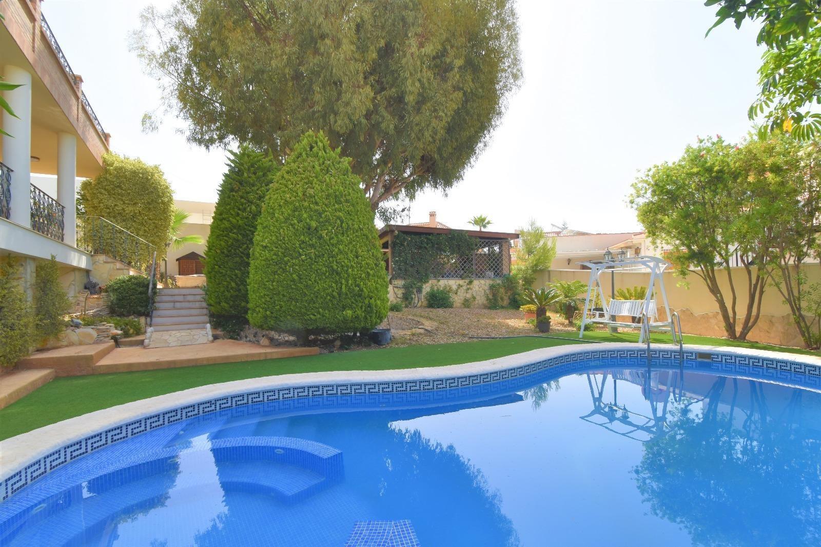 Villa en Venta en Rojales