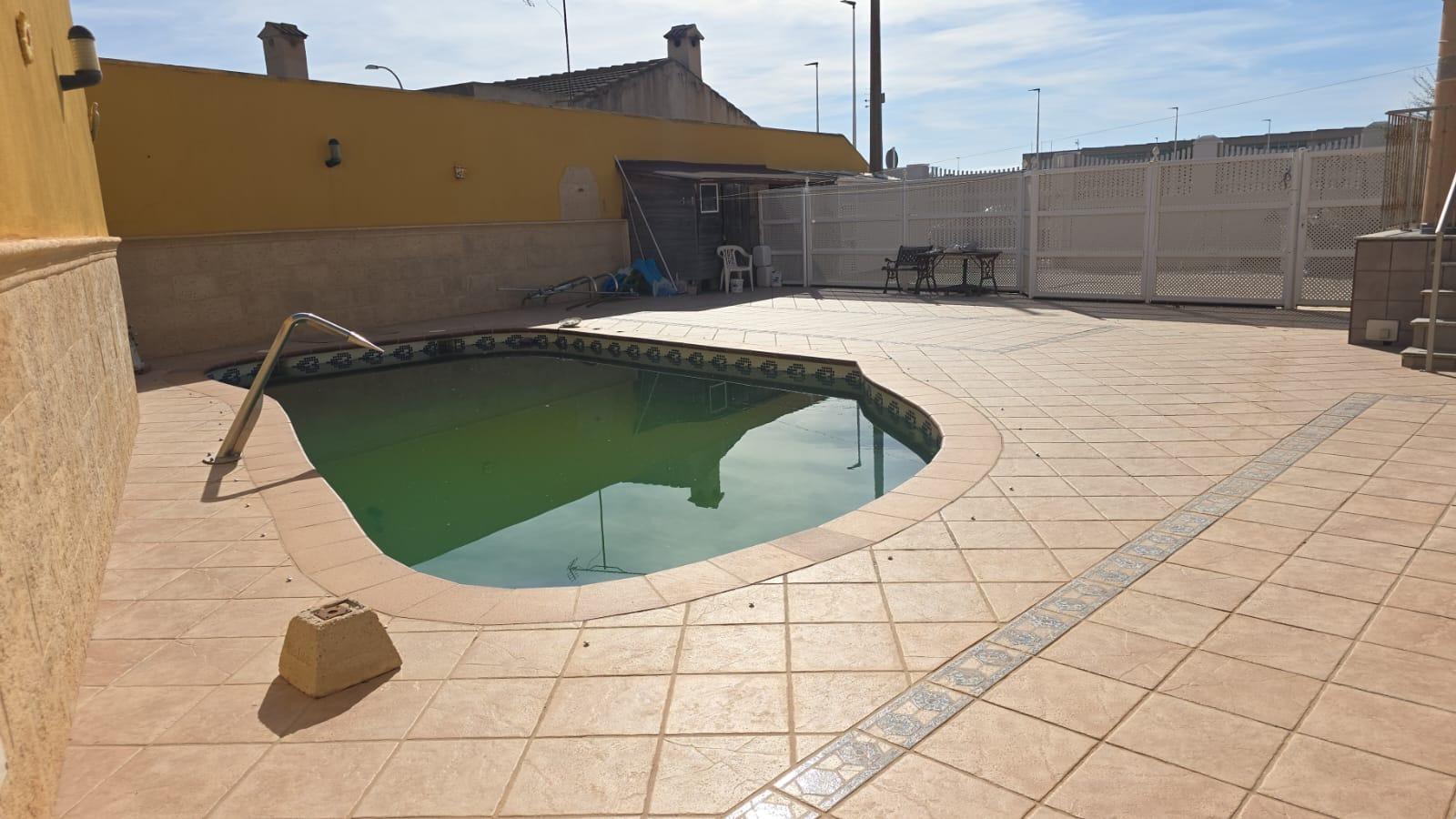 Villa en Venta en Pilar de la Horadada