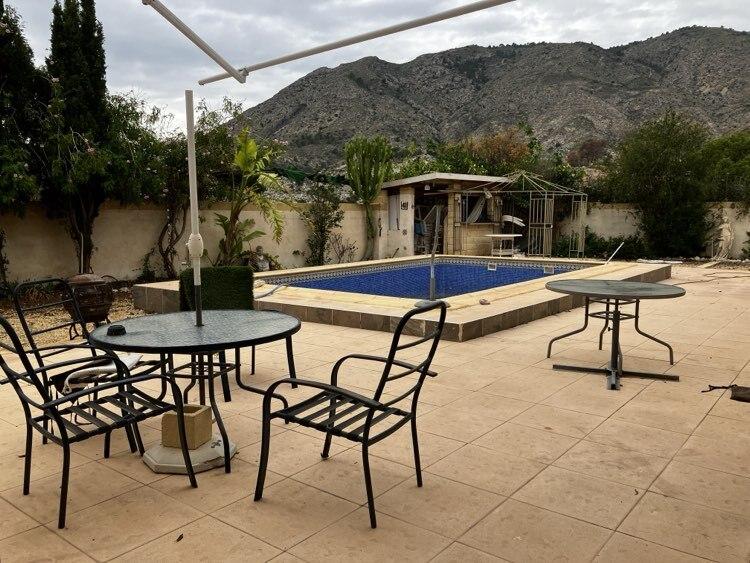 Villa for Sale in Orxeta
