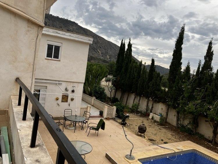Villa for Sale in Orxeta