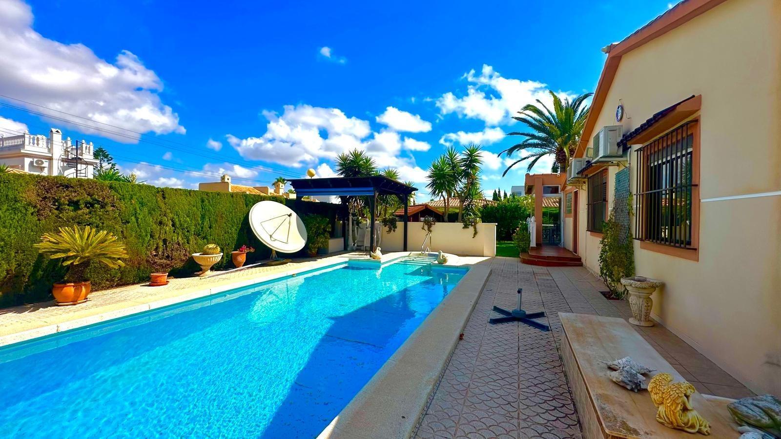 Villa for Sale in Orihuela