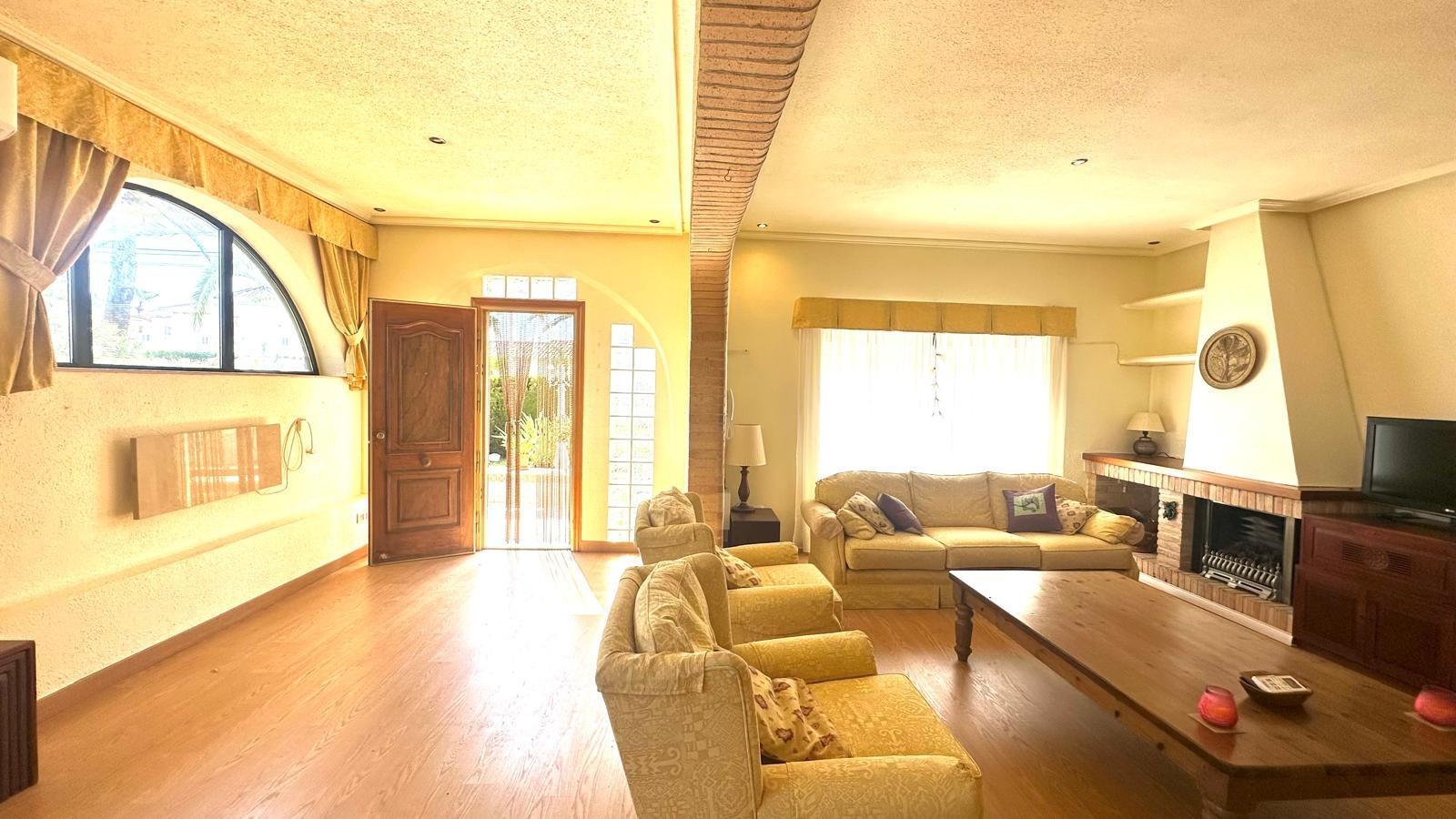 Villa for Sale in Orihuela