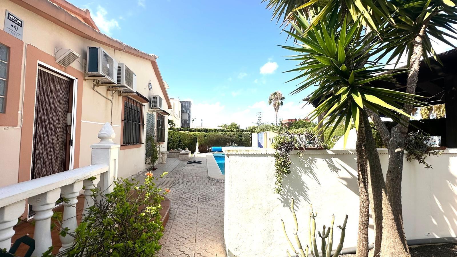 Villa for Sale in Orihuela