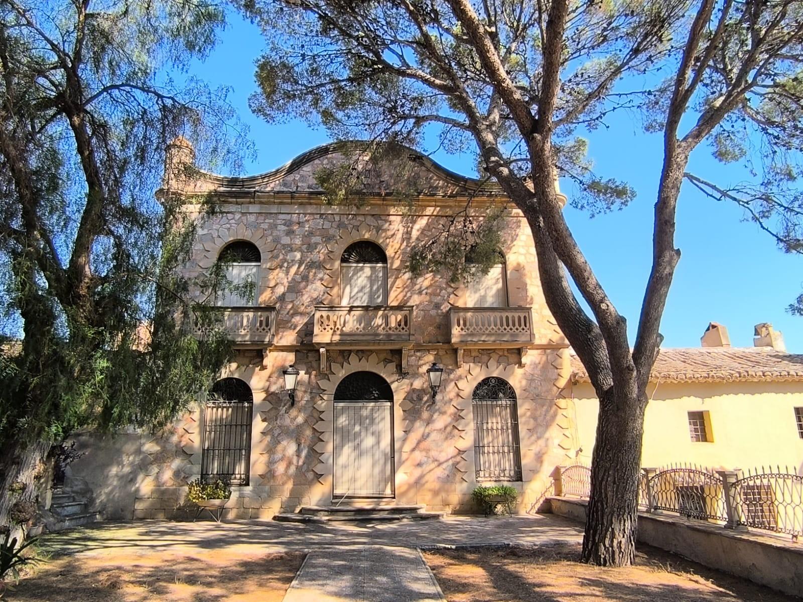 Building for Sale in Monóvar