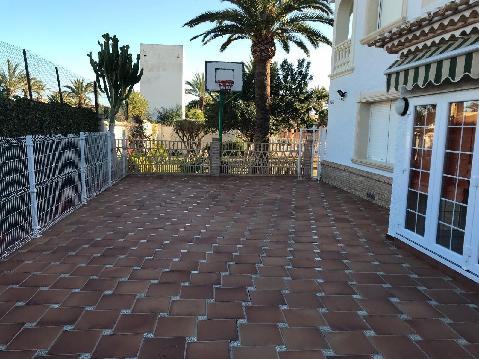 Villa en Venta en Orihuela