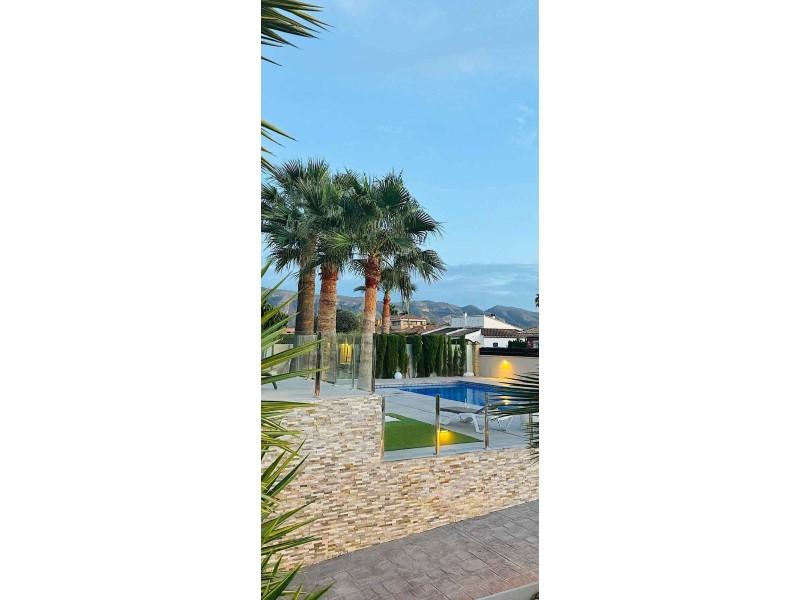 Villa en Venta en Alfaz del Pi