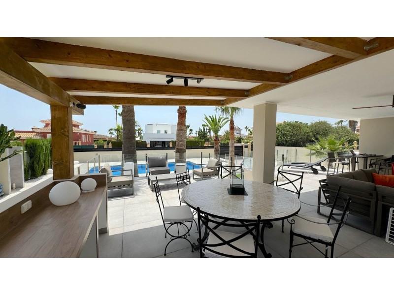 Villa en Venta en Alfaz del Pi
