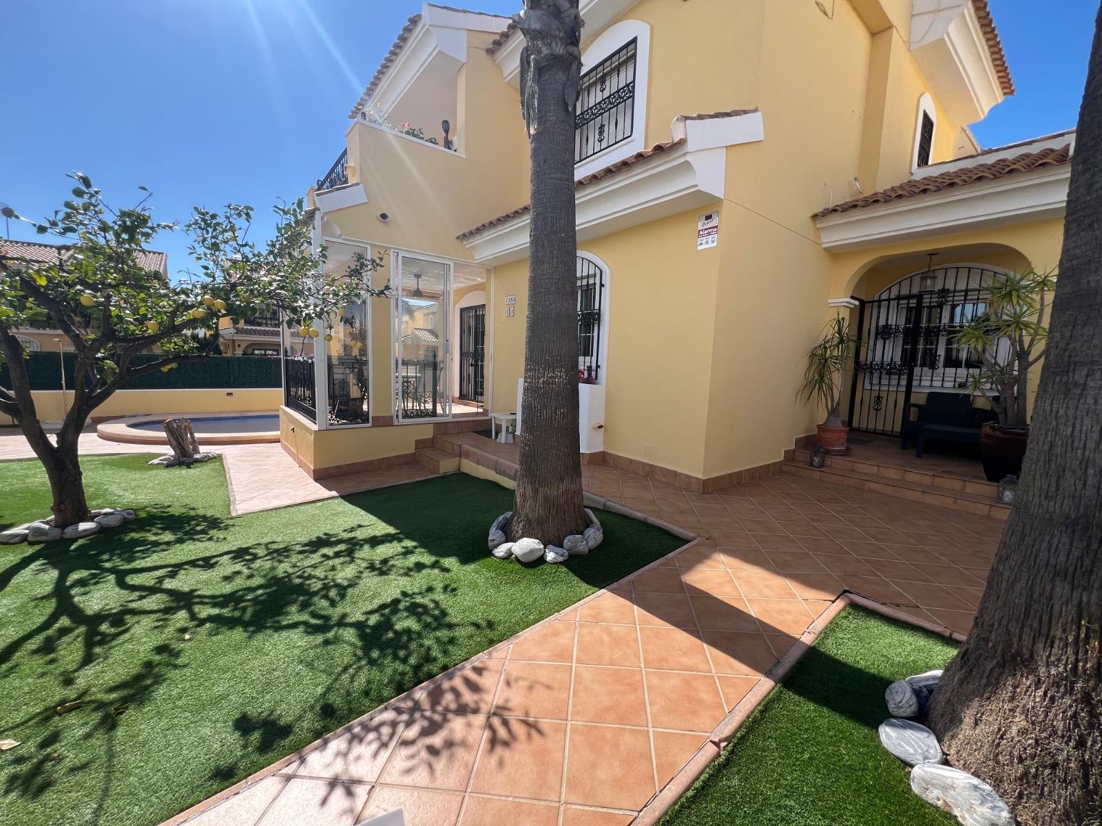Villa en Venta en Orihuela
