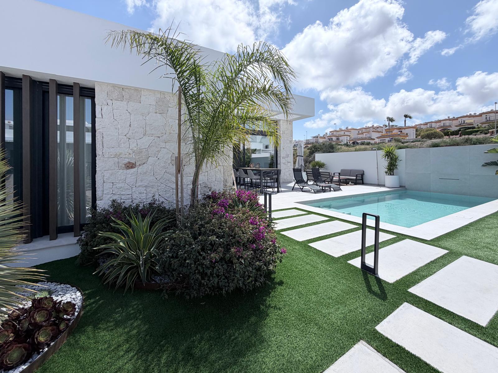 Villa for Sale in Rojales
