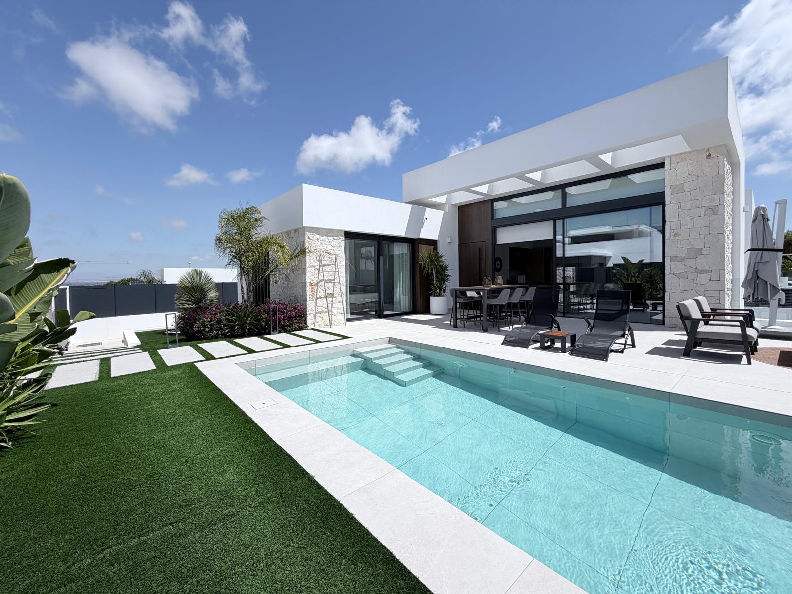 Villa for Sale in Rojales