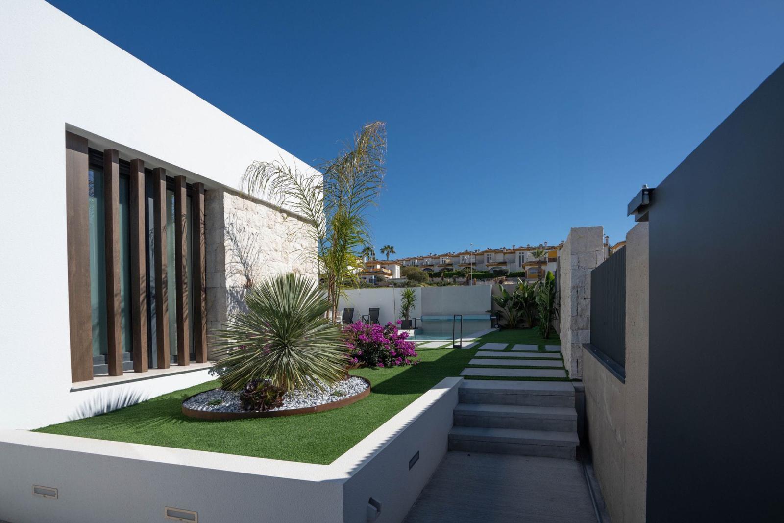 Villa for Sale in Rojales