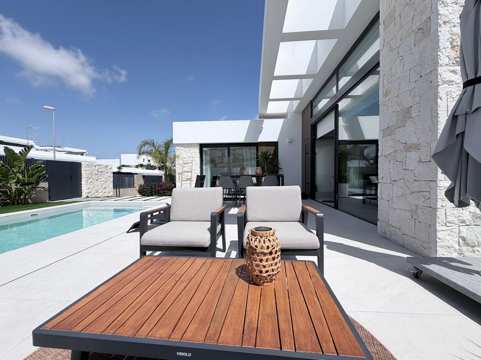 Villa for Sale in Rojales