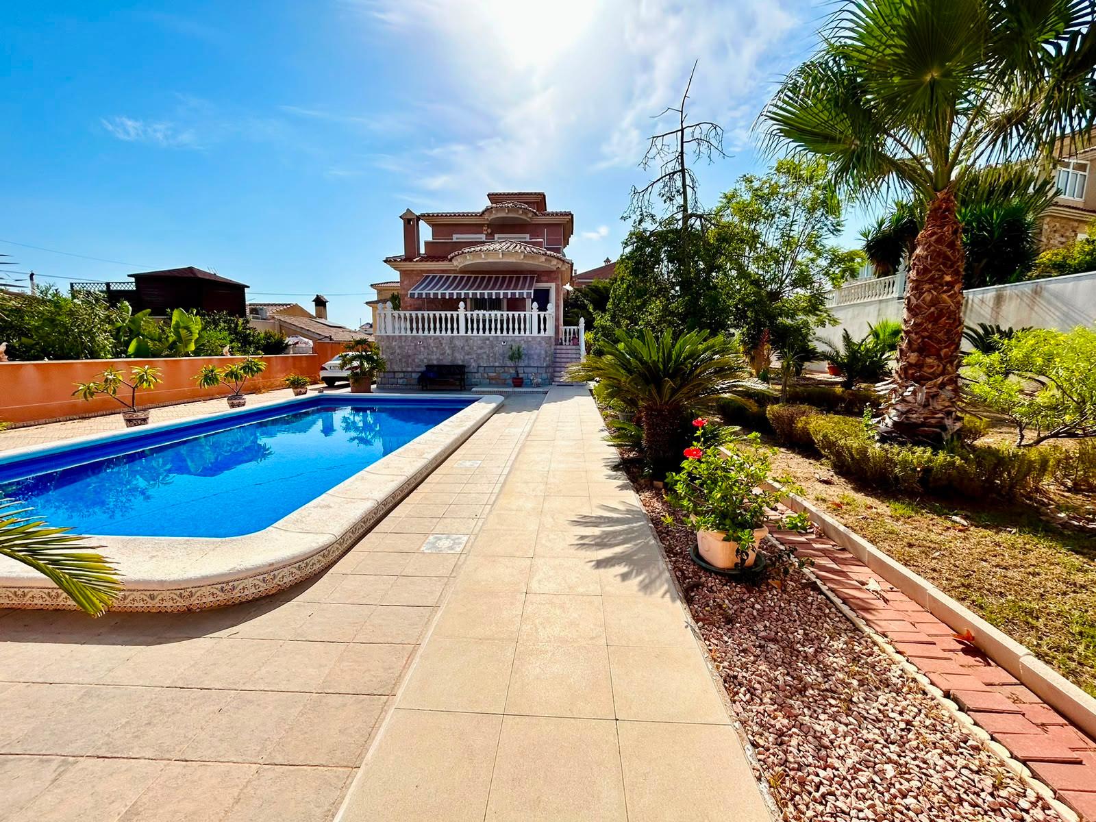 Villa for Sale in Orihuela