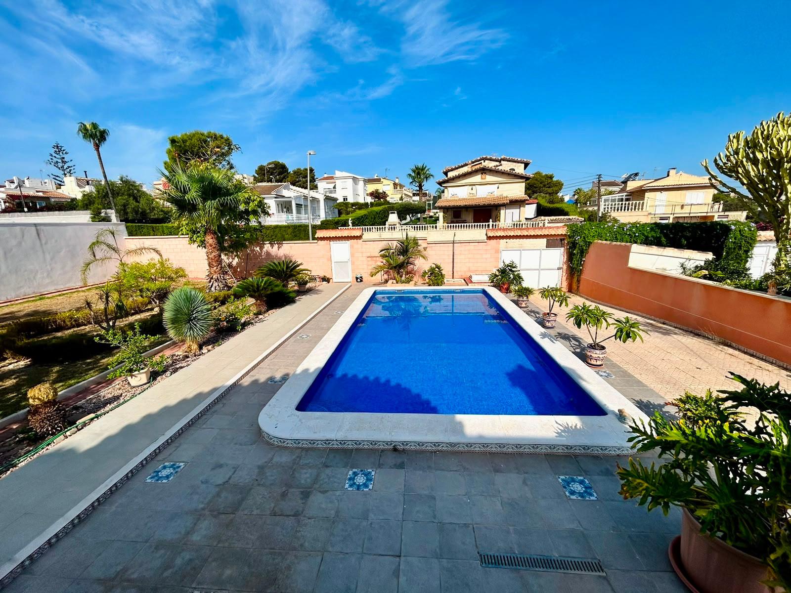 Villa for Sale in Orihuela