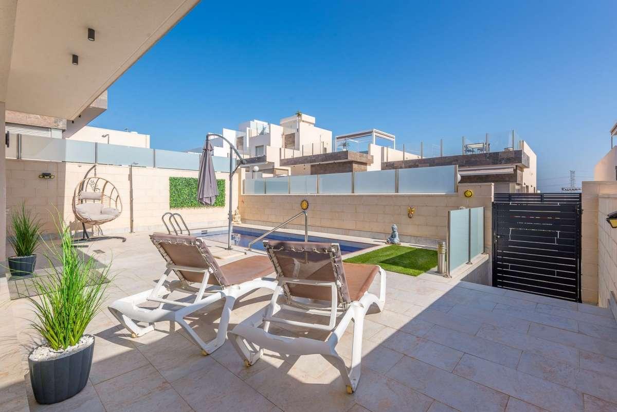 Villa en Venta en Orihuela