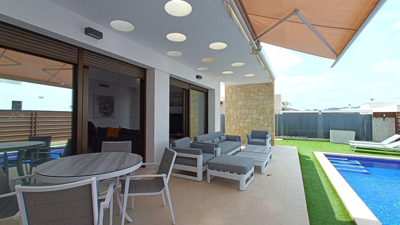Villa en Venta en Orihuela