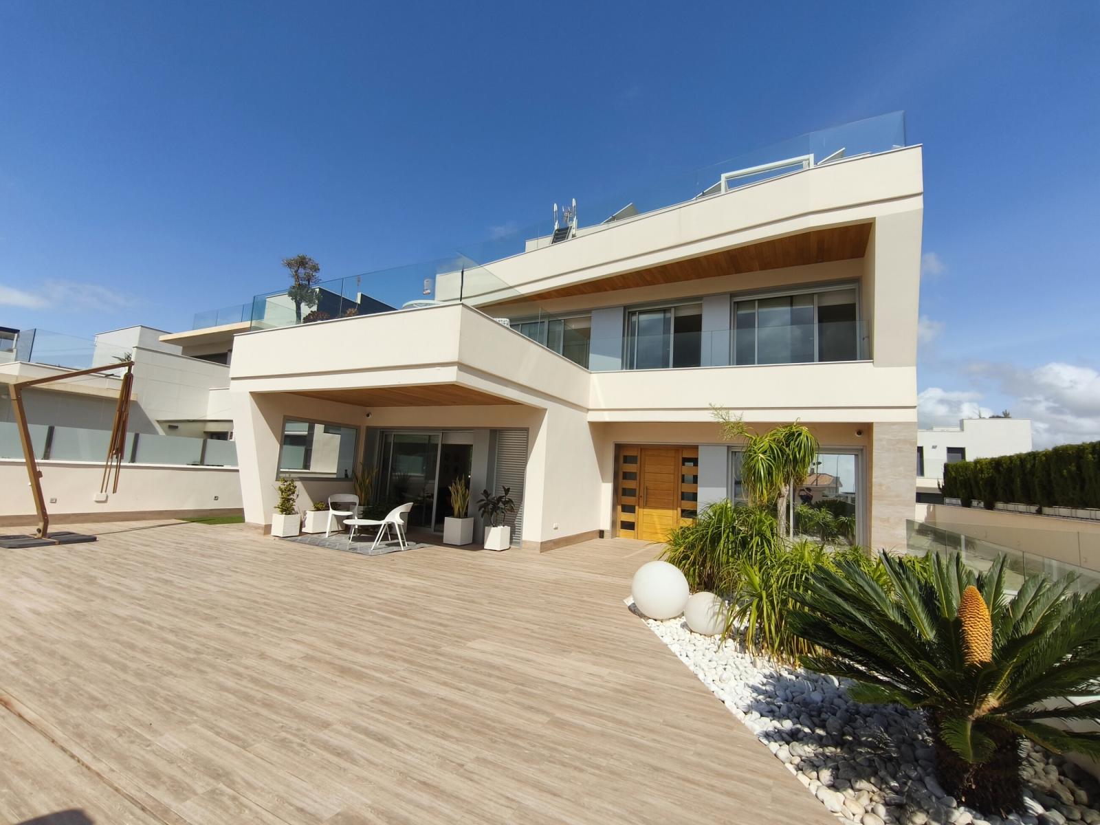 Villa en Venta en Orihuela
