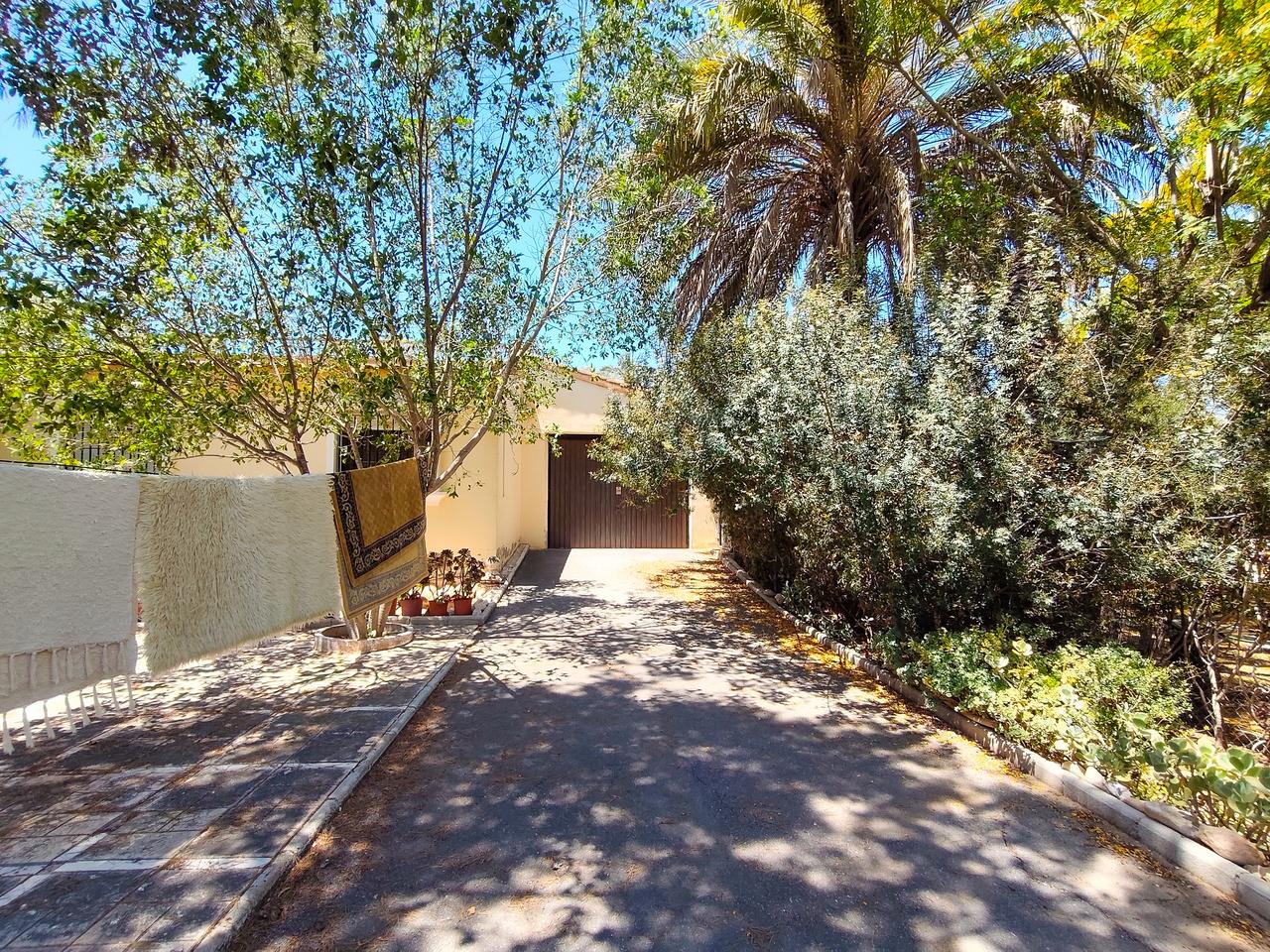 Villa for Sale in Elche