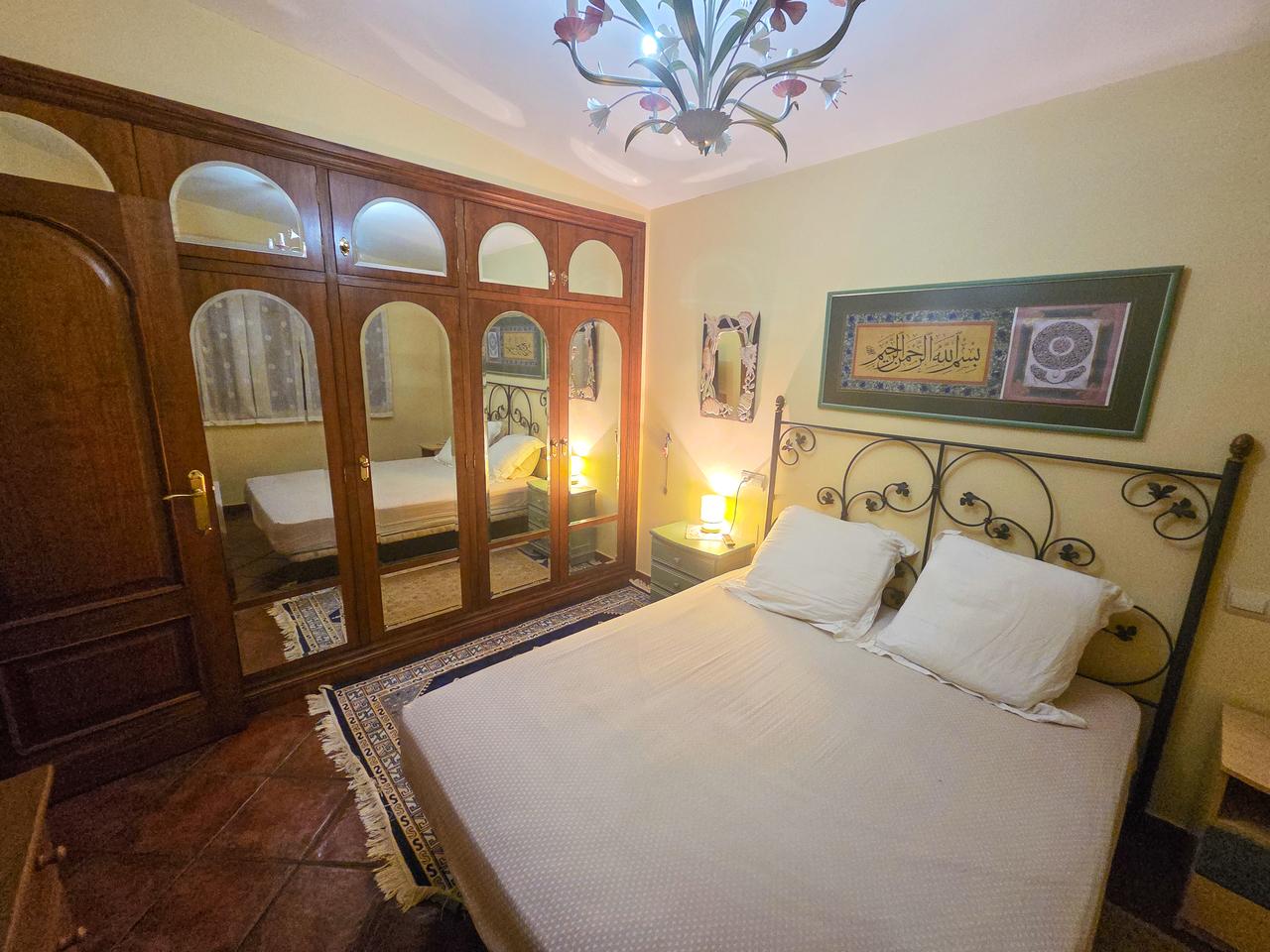 Villa for Sale in Elche