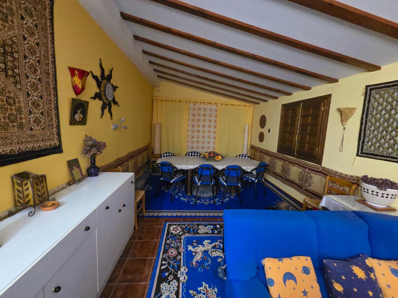 Villa for Sale in Elche
