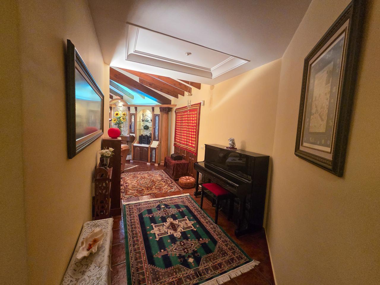 Villa for Sale in Elche