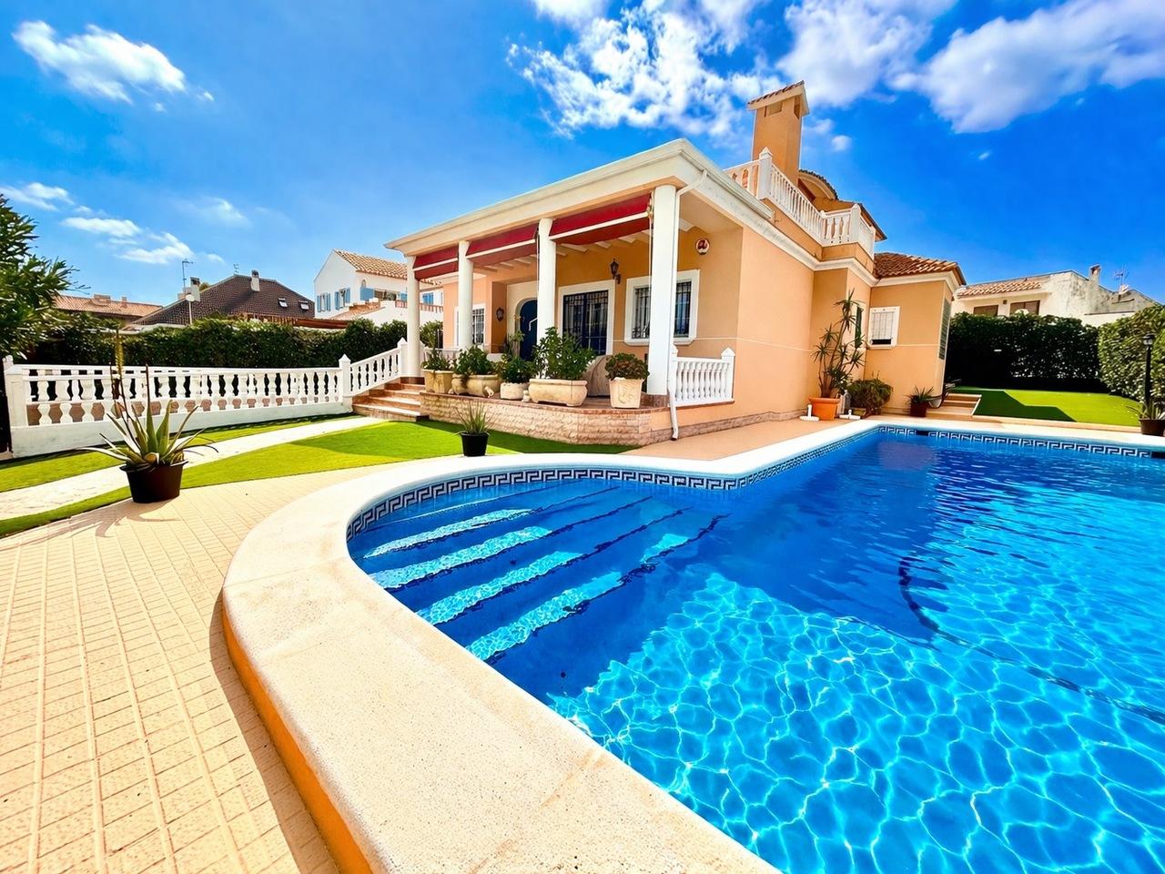 Villa en Venta en Torrevieja