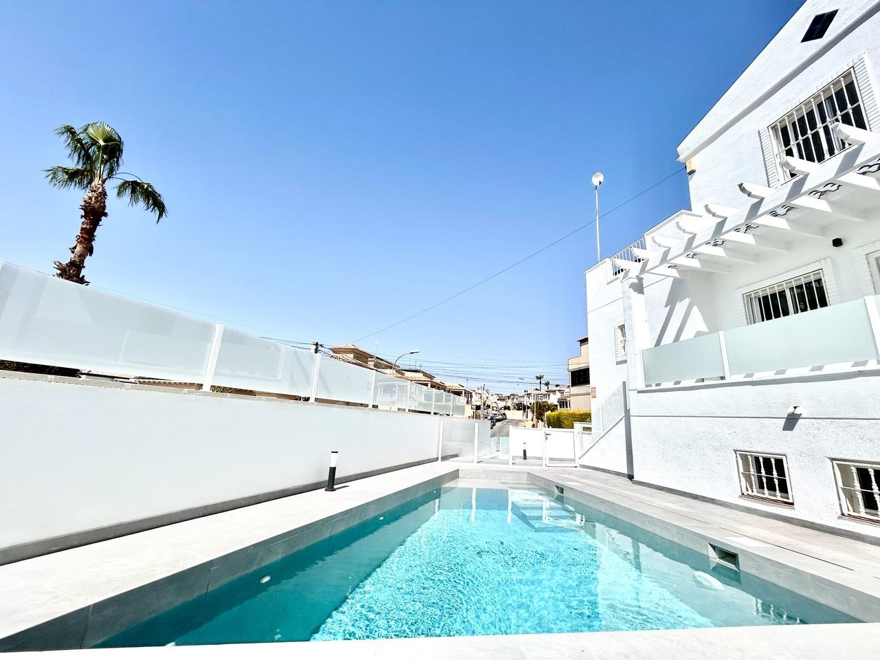 Villa en Venta en Orihuela