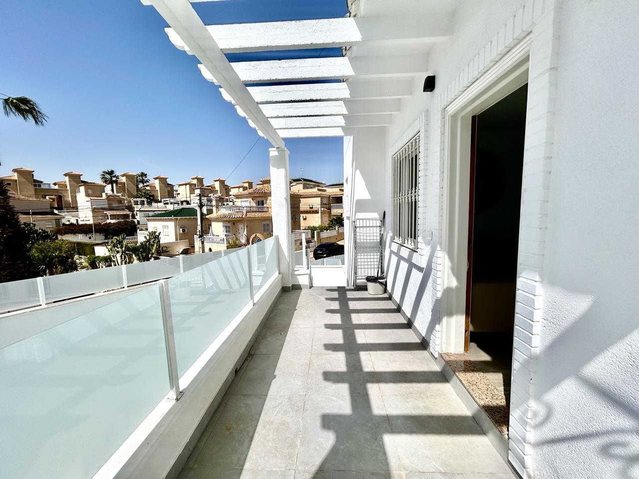 Villa en Venta en Orihuela