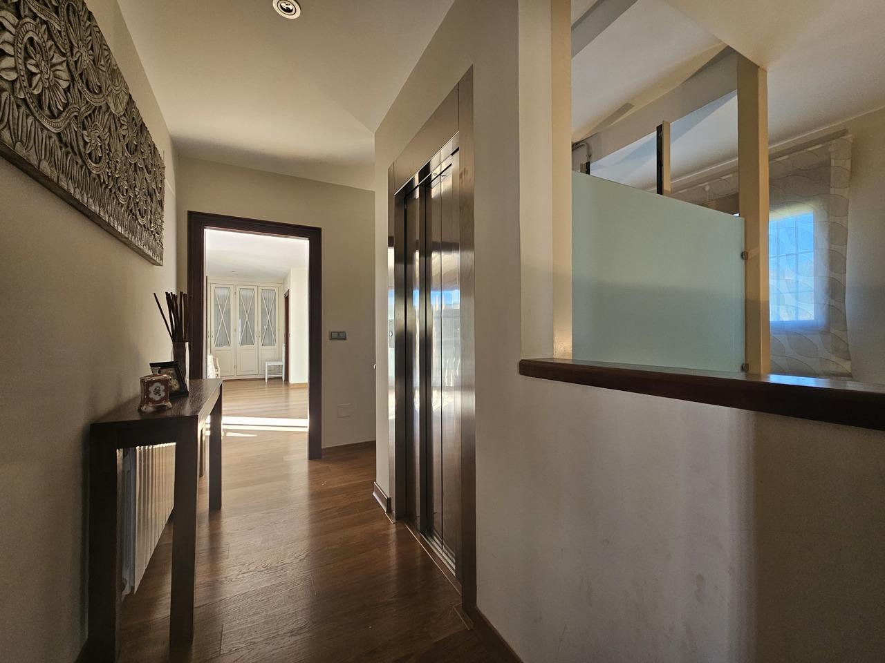 Villa for Sale in Cartagena