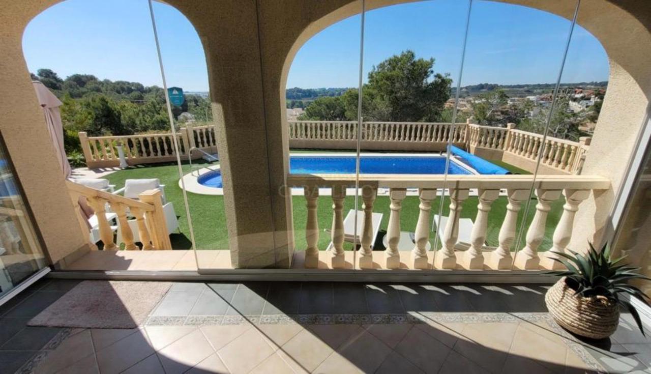 Villa en Venta en Pilar de la Horadada