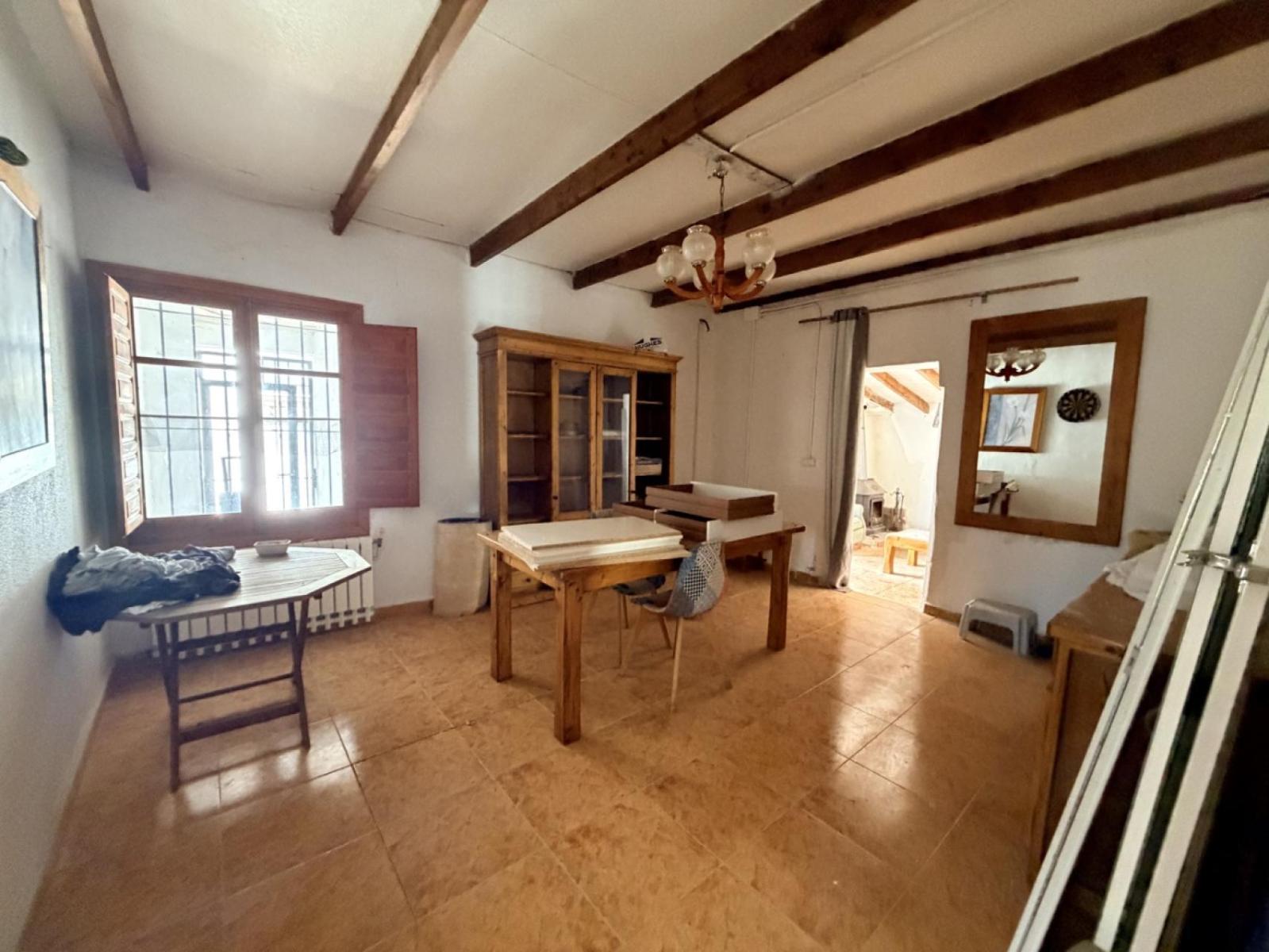 Building for Sale in Orihuela