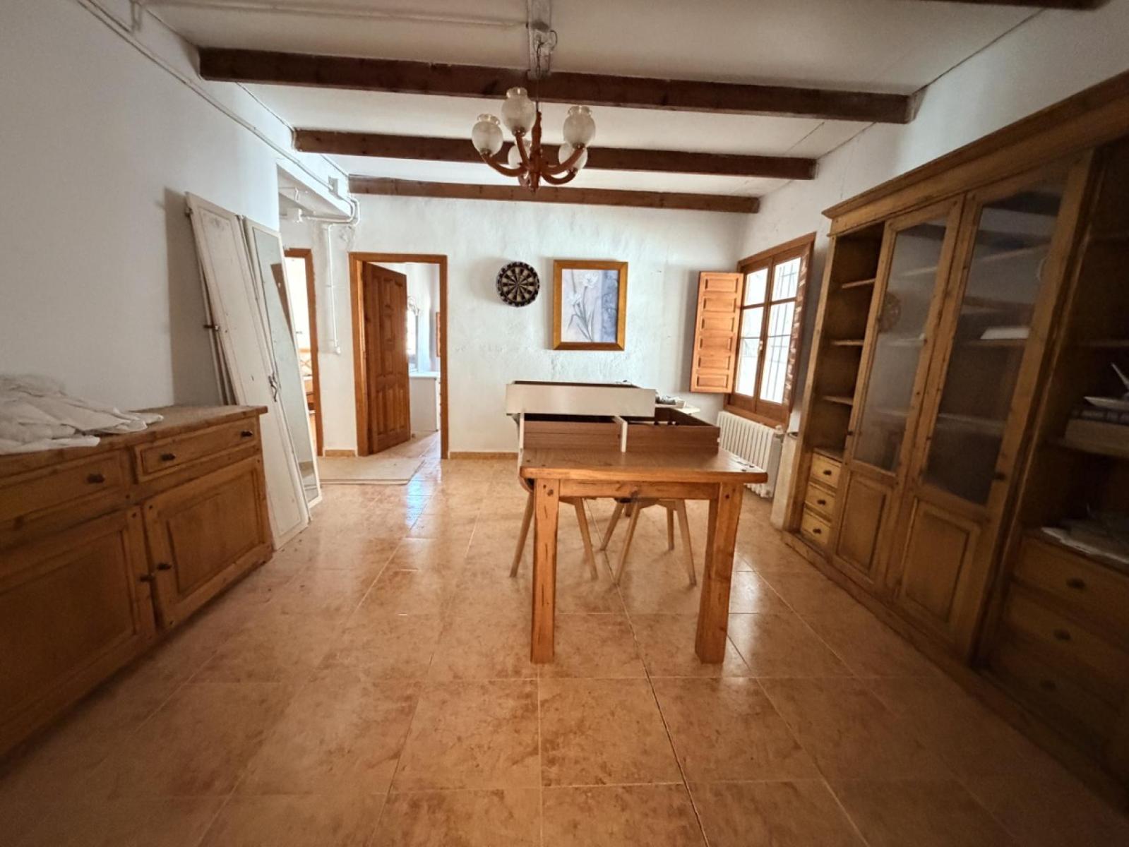 Building for Sale in Orihuela