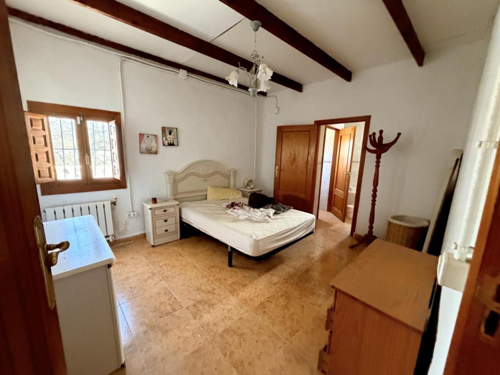 Building for Sale in Orihuela