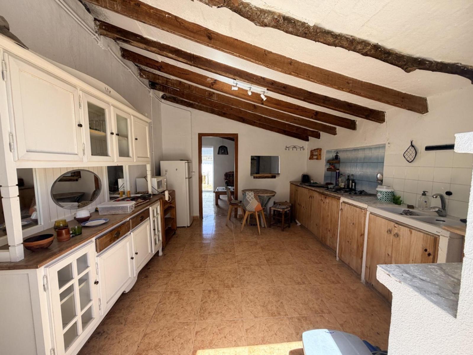 Building for Sale in Orihuela