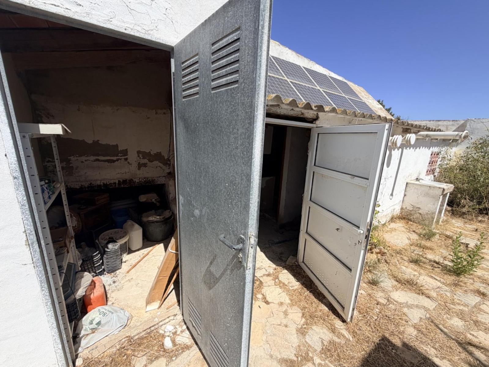 Building for Sale in Orihuela