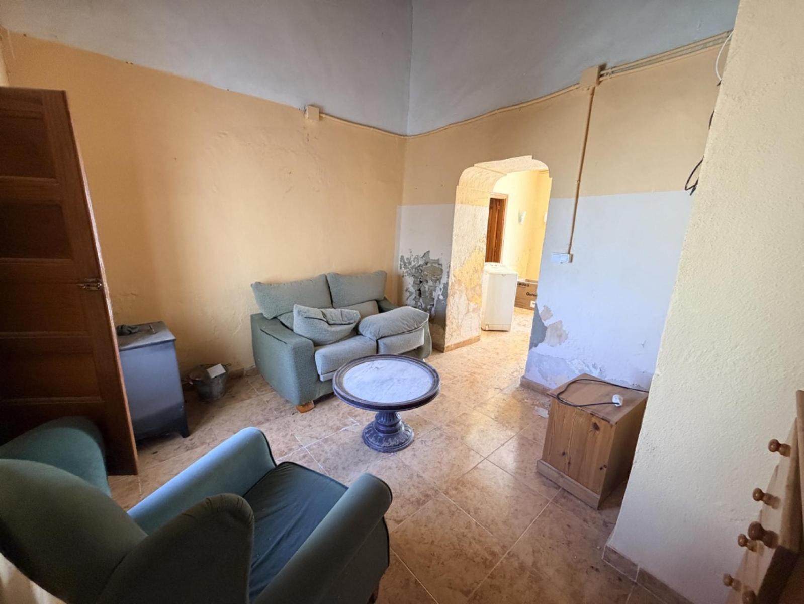 Building for Sale in Orihuela