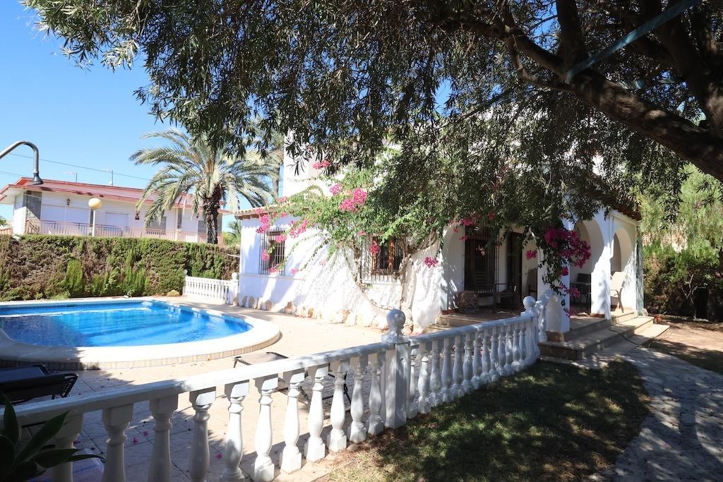 Villa en Venta en Orihuela