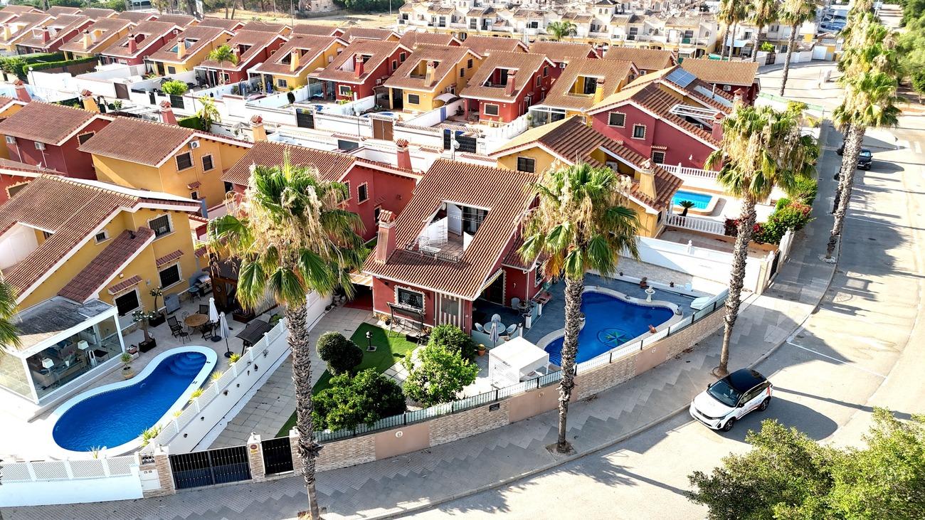 Villa en Venta en Guardamar del Segura