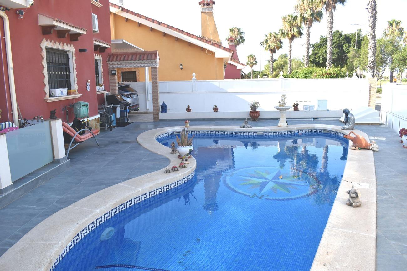 Villa en Venta en Guardamar del Segura