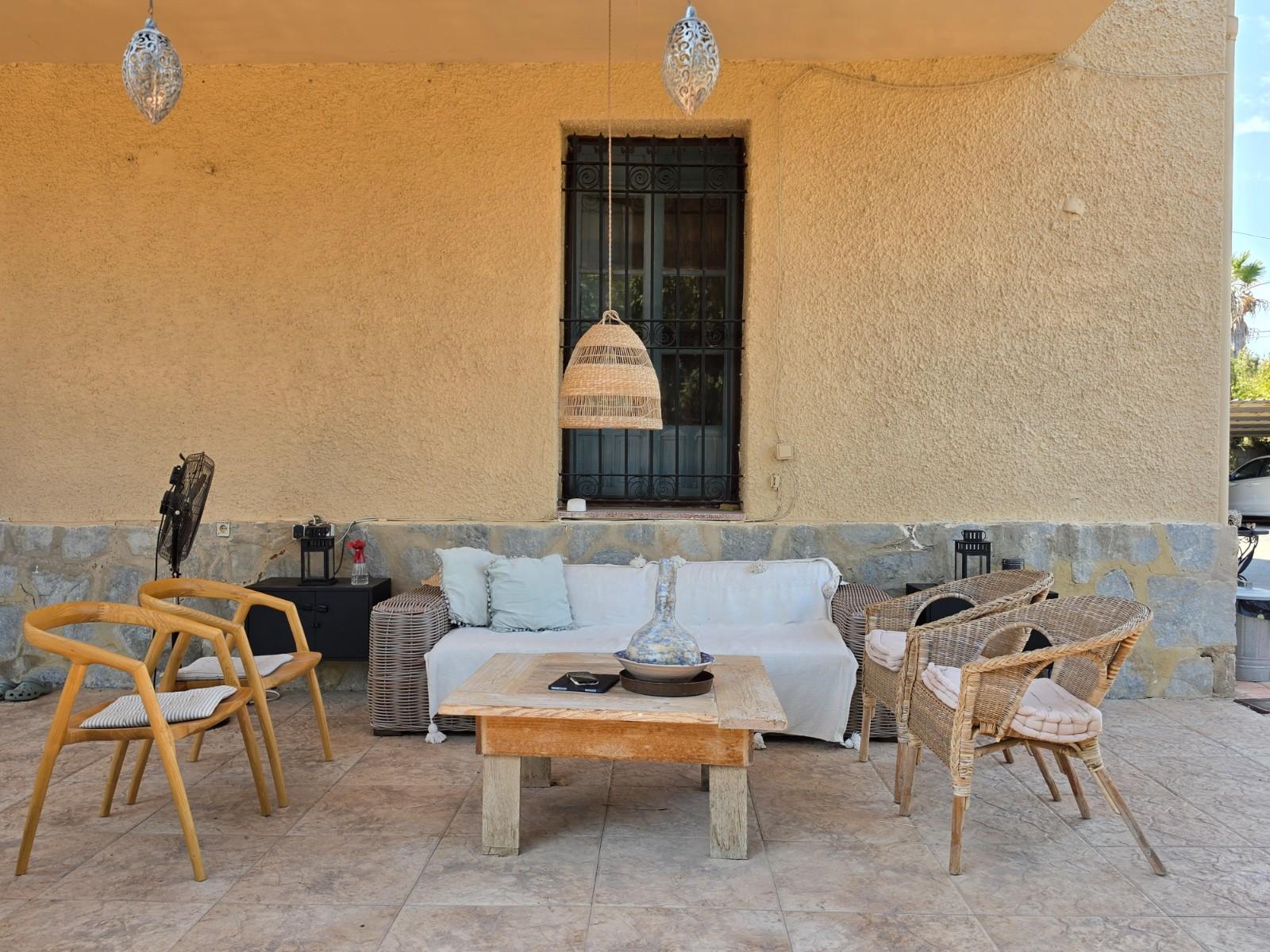 Building for Sale in Elche