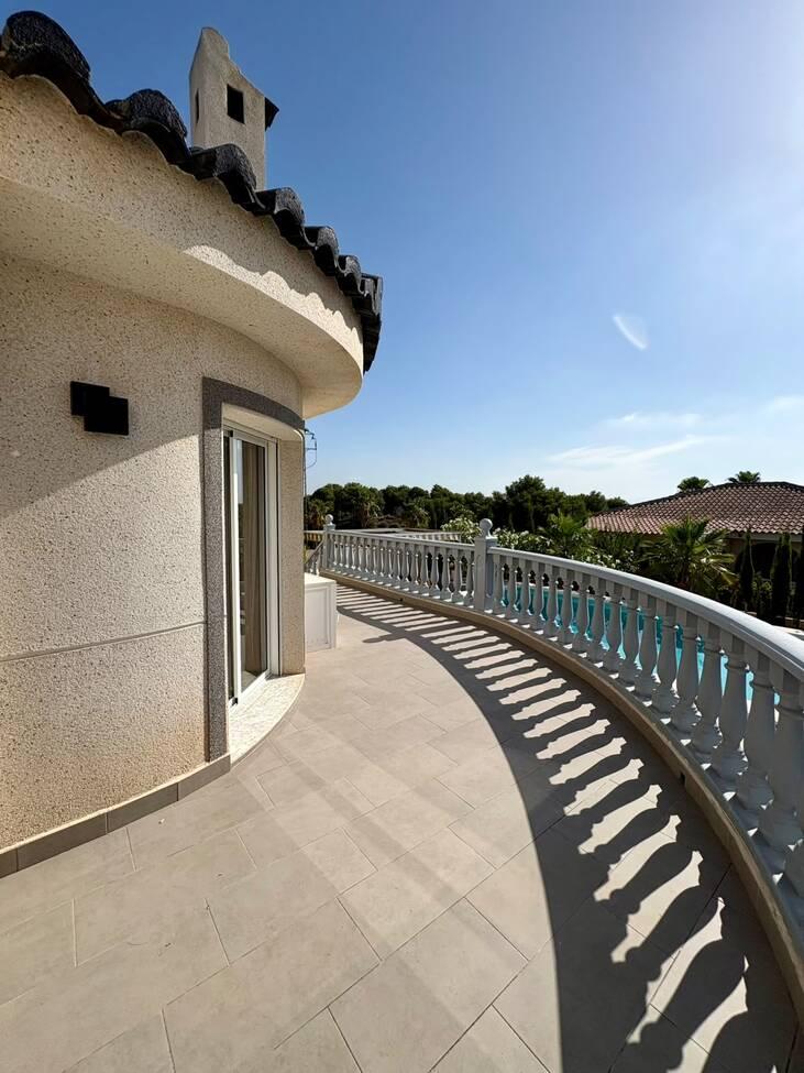 Villa en Venta en Rojales