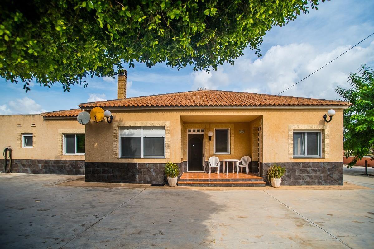 Villa en Venta en Orihuela