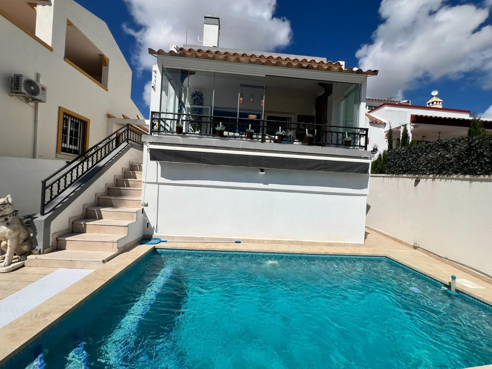 Villa en Venta en Orihuela