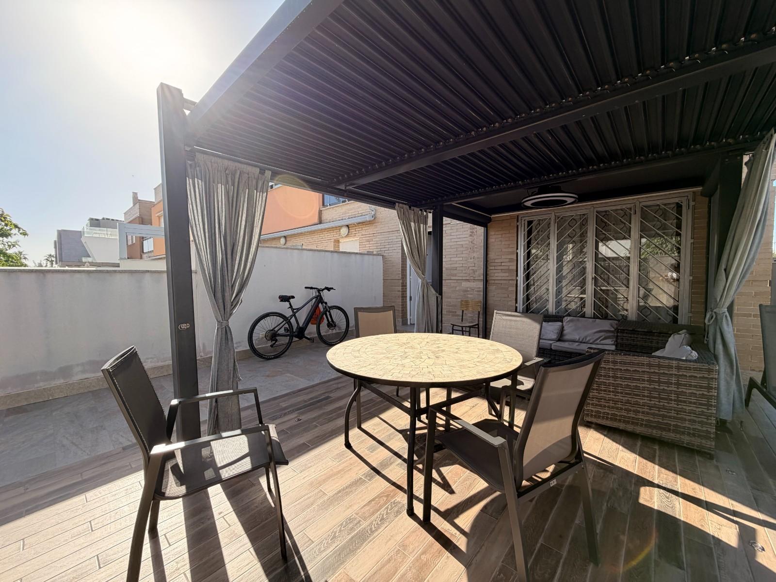 Semi-detached House for Sale in Pilar de la Horadada