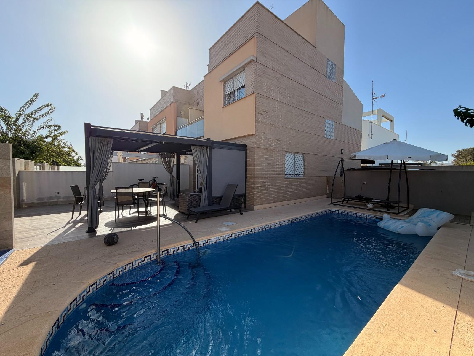 Semi-detached House for Sale in Pilar de la Horadada