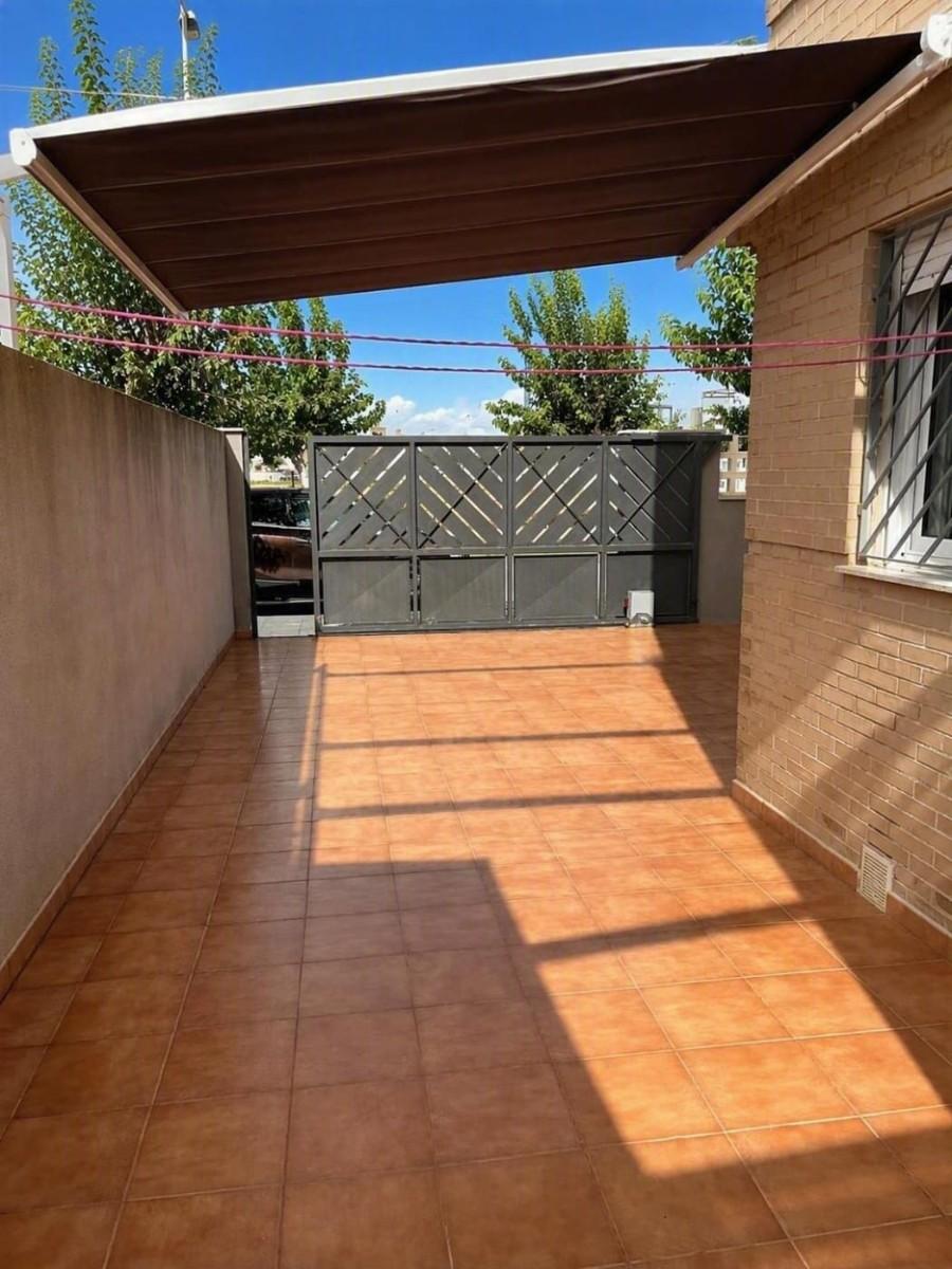 Semi-detached House for Sale in Pilar de la Horadada