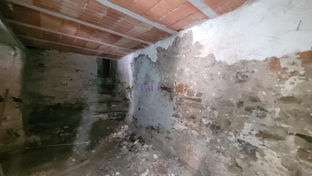 House for Sale in Sayalonga