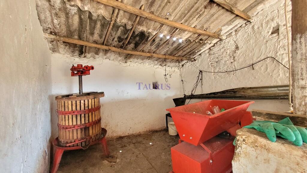 Country Property for Sale in Canillas de Albaida